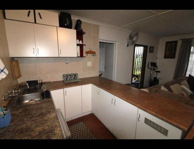 2 BEDROOM SIMPLEX FOR SALE IN MALVERN